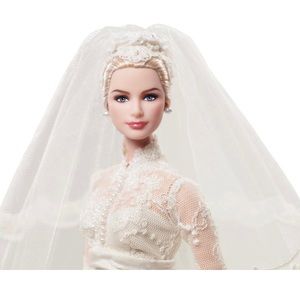 NRFB!! Grace Kelly Silkstone Bride!